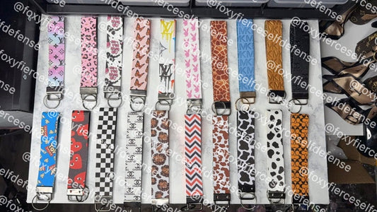 Leather Wristlets(4/4)